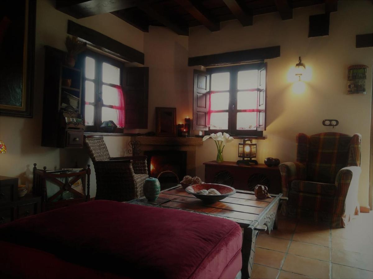 בית הארחה Udias 	Casa Sel De Breno מראה חיצוני תמונה